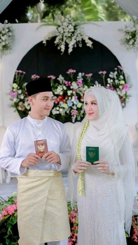 Post 10 by AntikMaulida on Instagram (video)