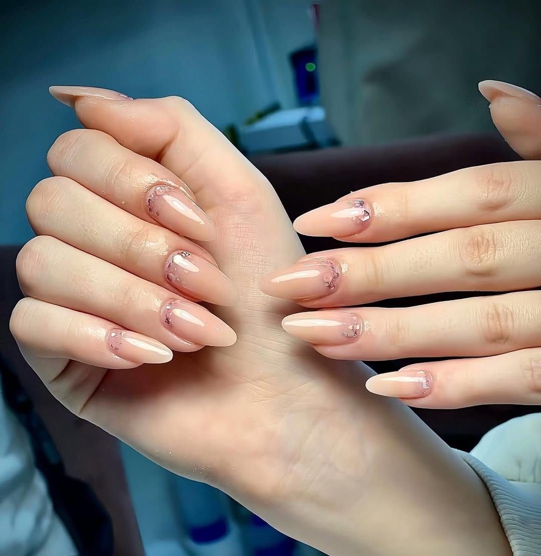 Post 3 by Guapa Nails Girona on Instagram (image)