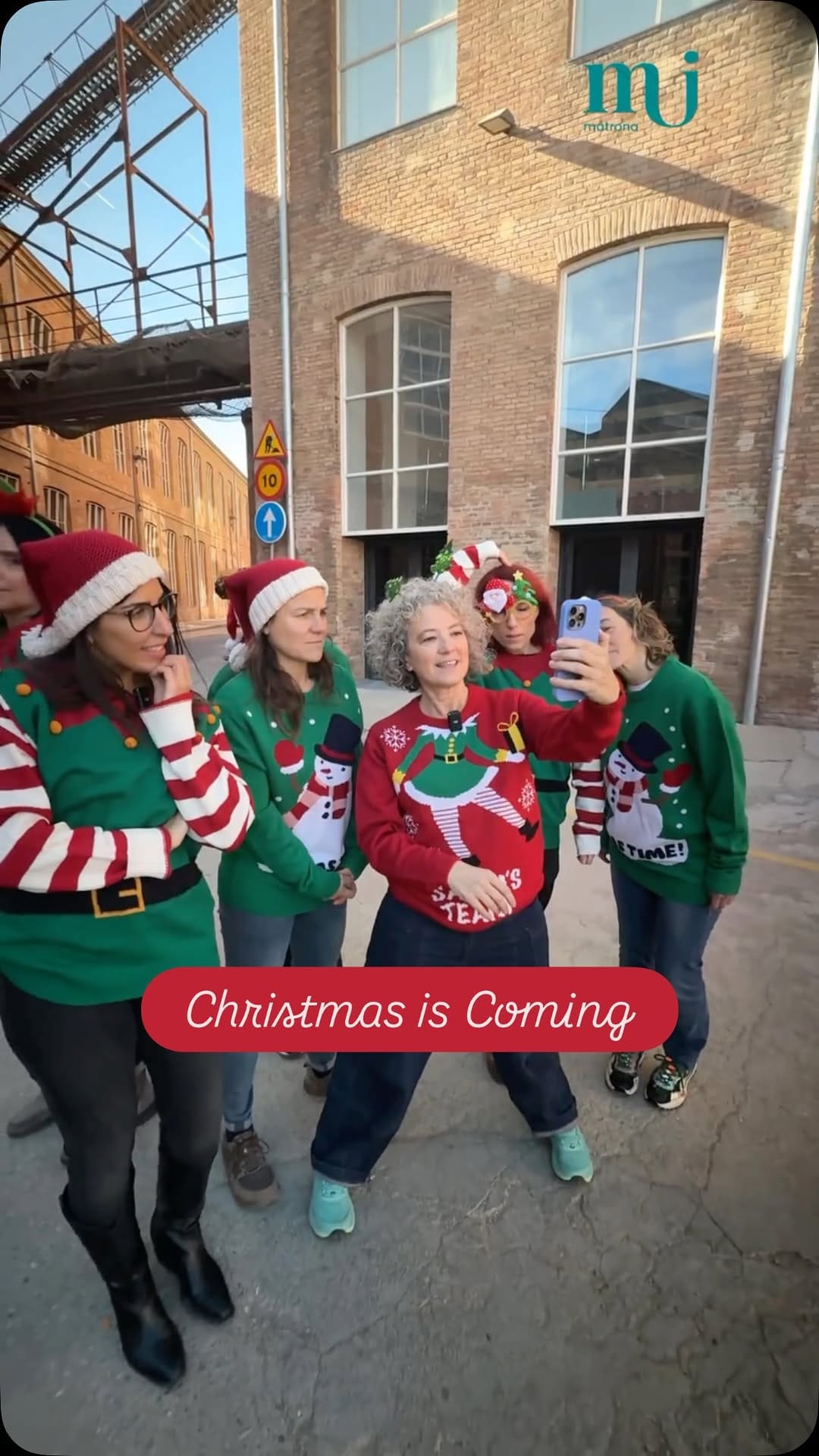 Post 5 by Mi Matrona Espai Dona on Instagram (video)