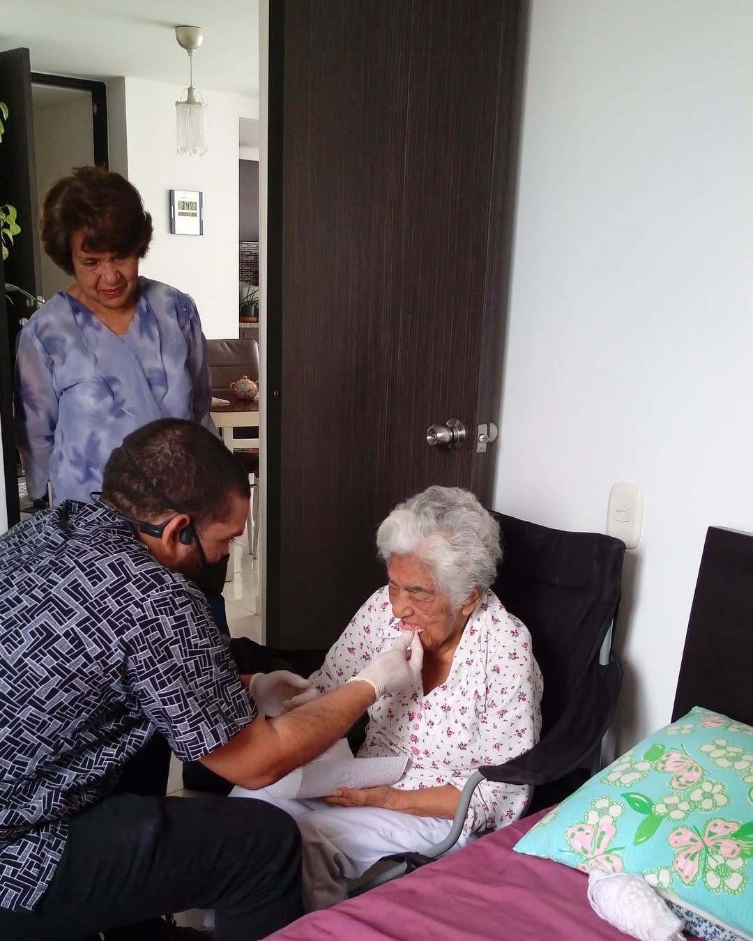 Post 8 by Dr. Alejandro Espinosa R. on Instagram (image)
