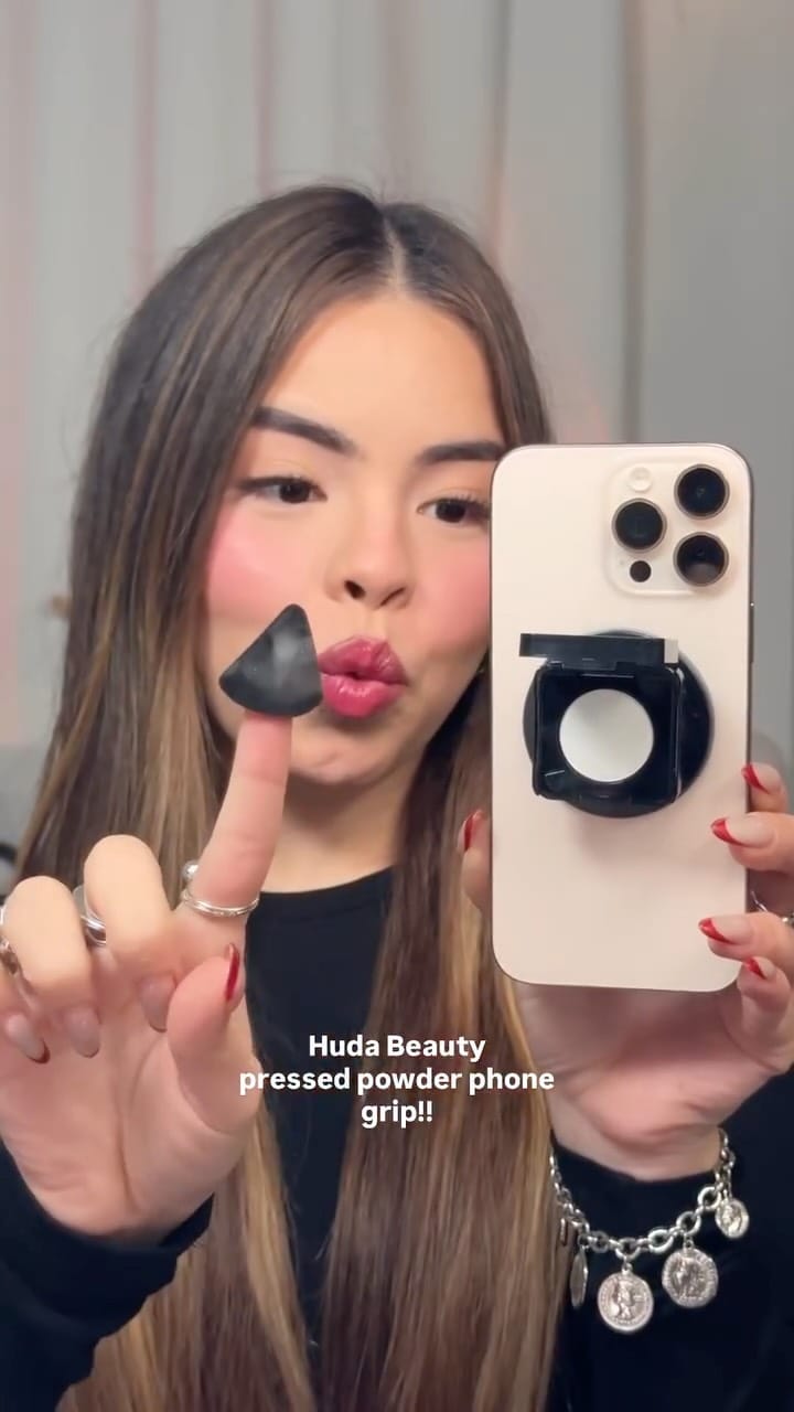 Post 5 by Maria Salas on Instagram (video)