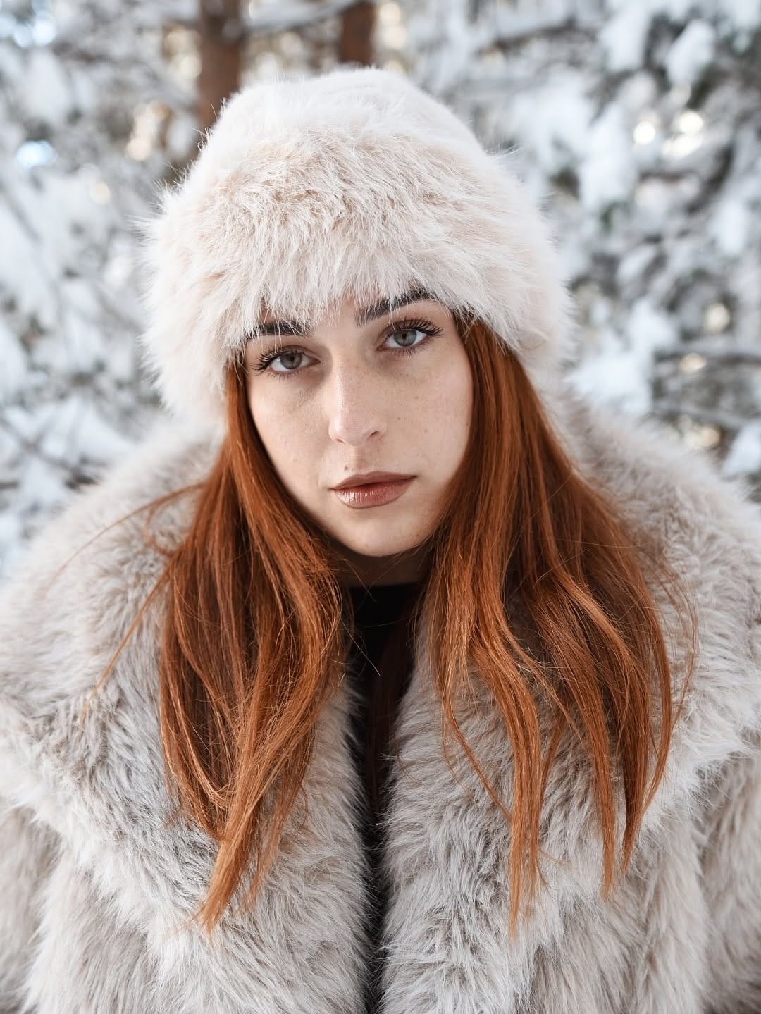 Post 1 by Ariadna Espada | Makeup Artist, Content Creator on Instagram (carousel)