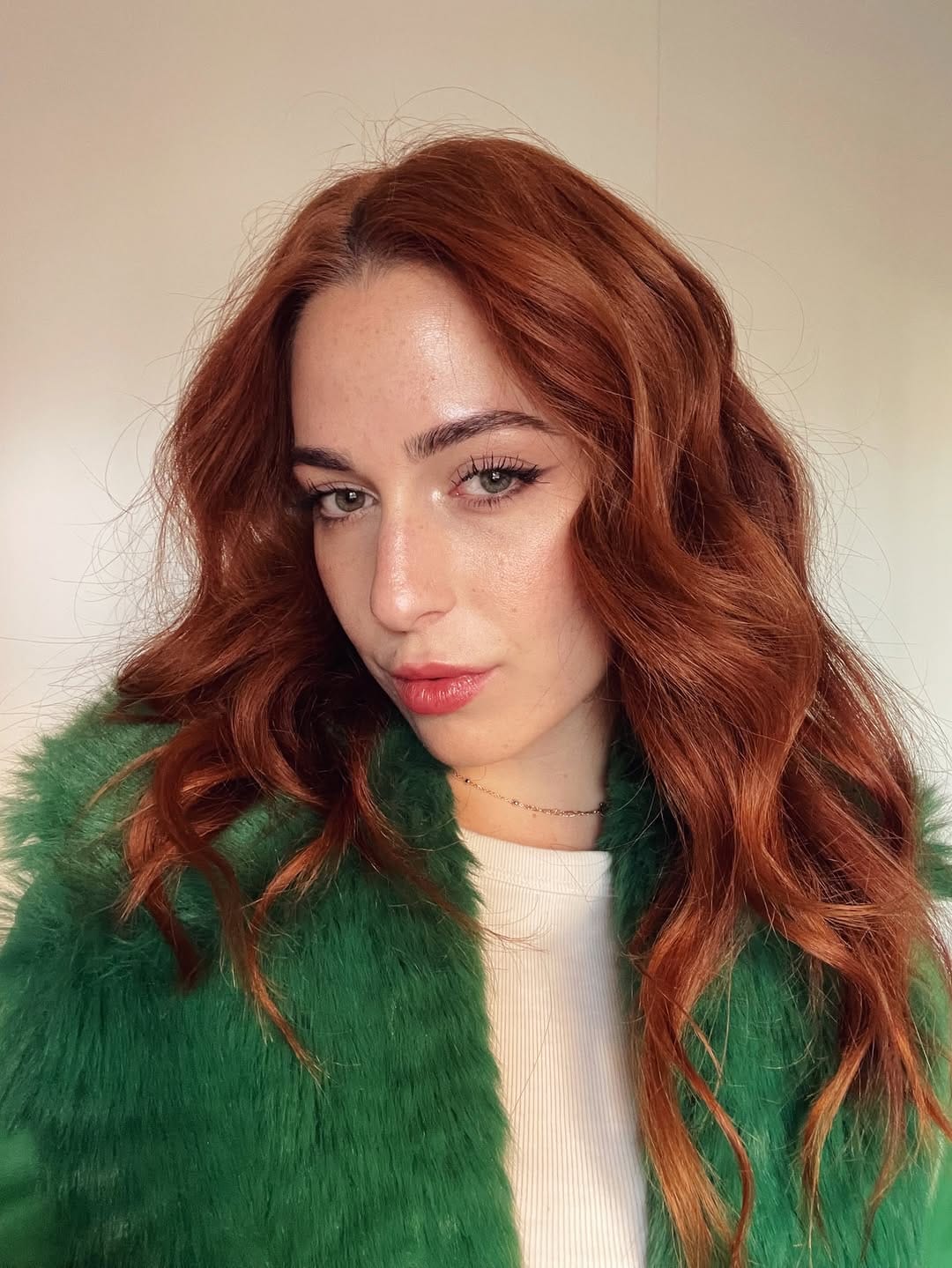 Post 4 by Ariadna Espada | Makeup Artist, Content Creator on Instagram (carousel)