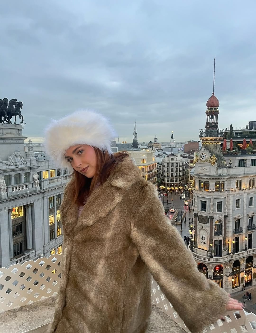 Post 8 by Ariadna Espada | Makeup Artist, Content Creator on Instagram (carousel)