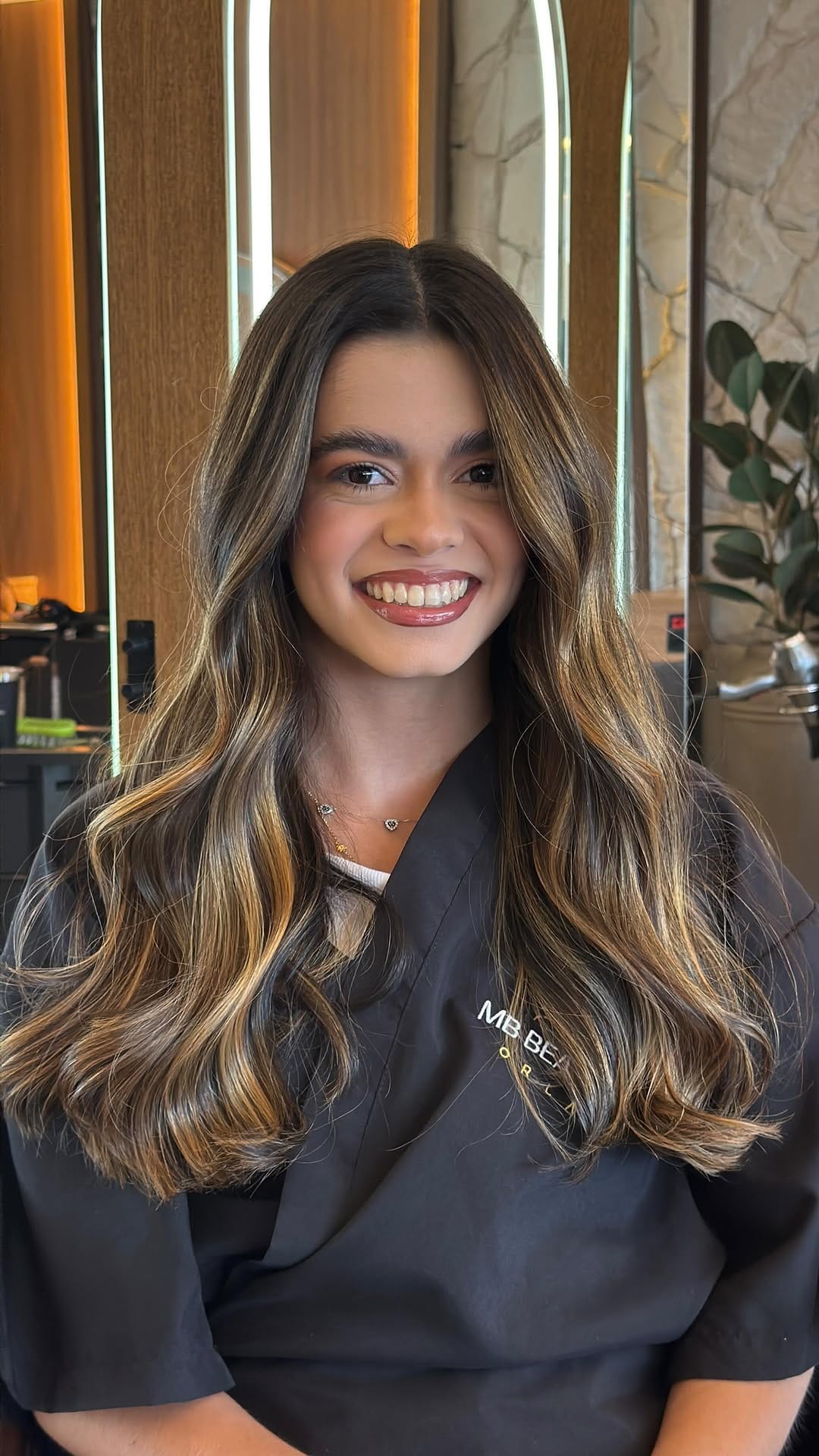 Post 4 by Maria Bonita Beauty on Instagram (video)