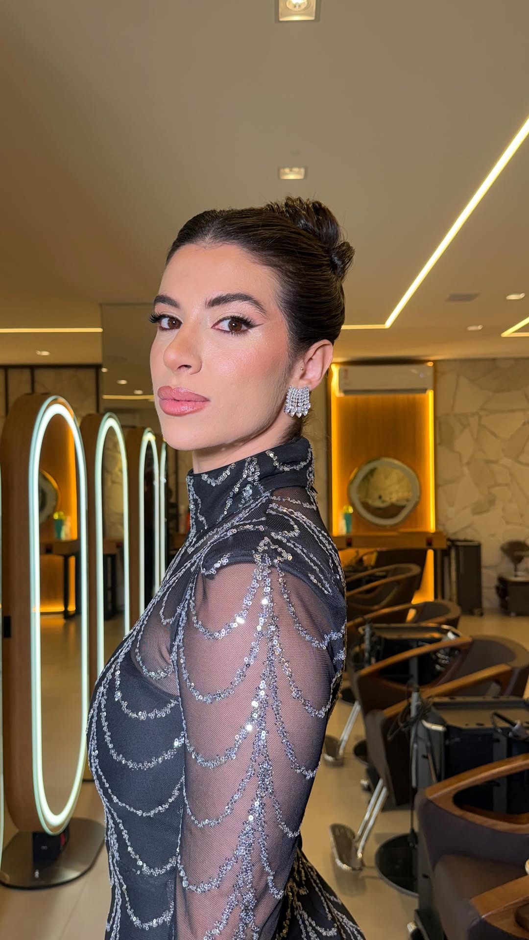 Post 6 by Maria Bonita Beauty on Instagram (video)