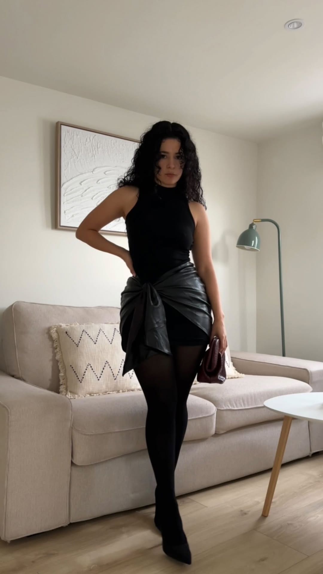 Post 9 by Alondra Mozqueda on Instagram (video)