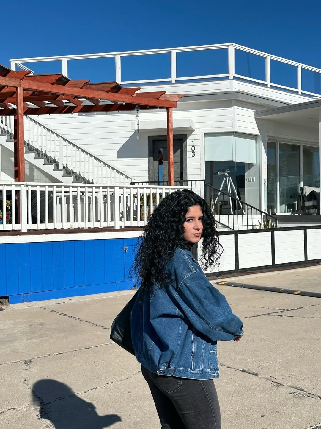 Post 1 by Alondra Mozqueda on Instagram (carousel)