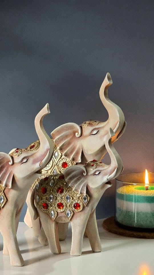 Post 8 by Velas | Cursos | Moldes | Decoración on Instagram (video)