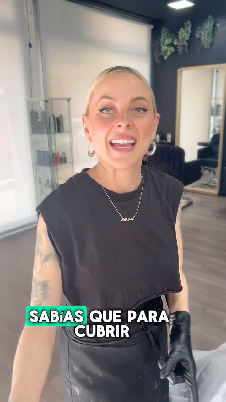 Post 10 by Sheila Macias | Experta en color y mechas on Instagram (video)