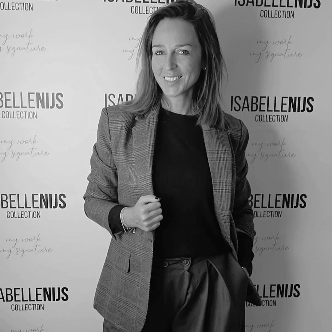 Post 8 by Isabelle Nijs on Instagram (carousel)