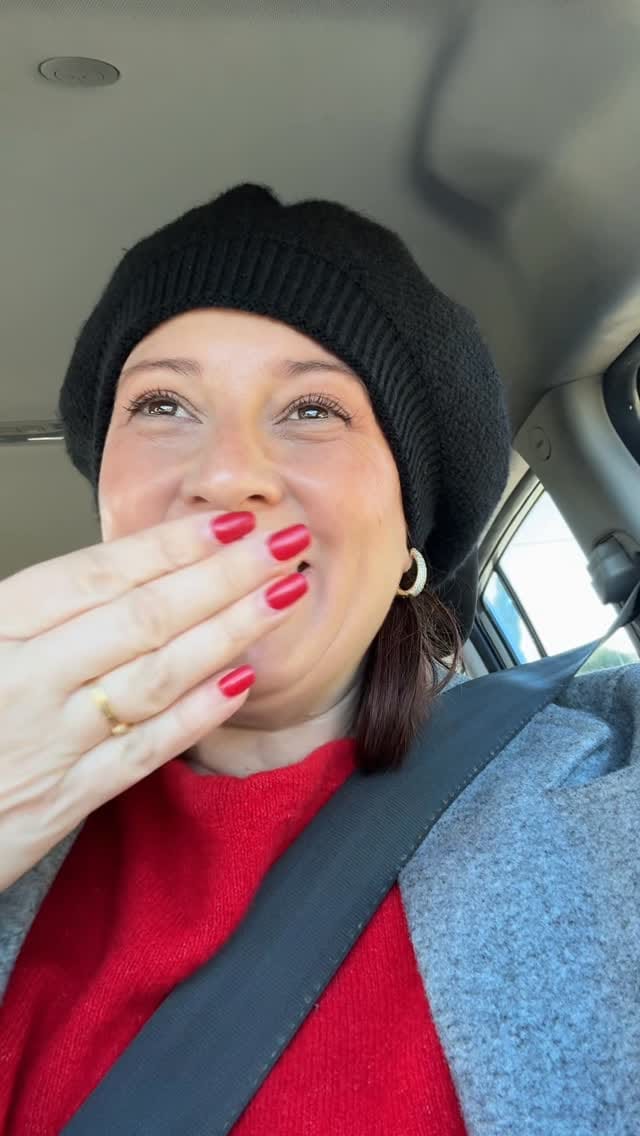 Post 4 by ✨Julia Avalos on Instagram (video)