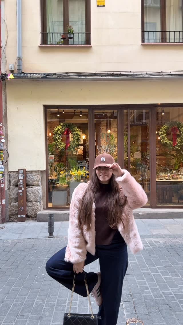 Post 2 by Lianet Jara ♡︎ | Content Creator & UGC | Madrid 🇪🇸 on Instagram (video)