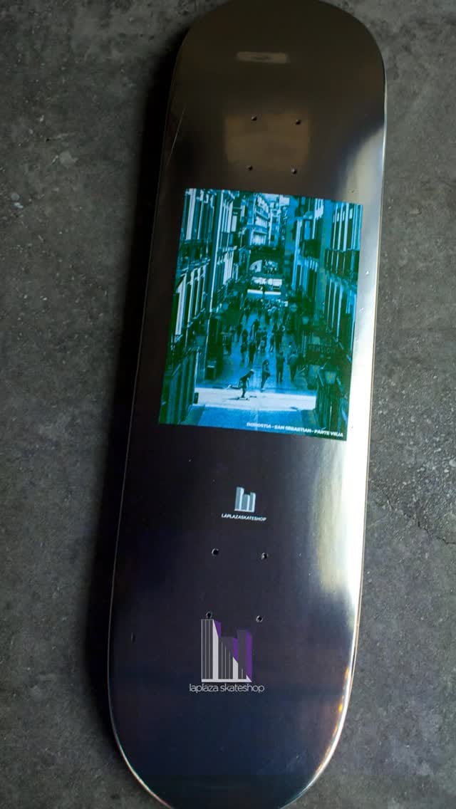 Post 6 by Laplaza on Instagram (video)