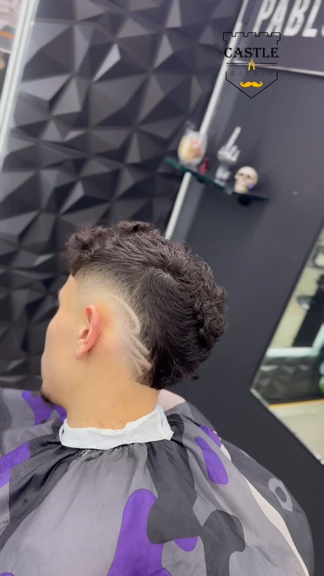 Post 5 by Castle barber 💈 on Instagram (video)