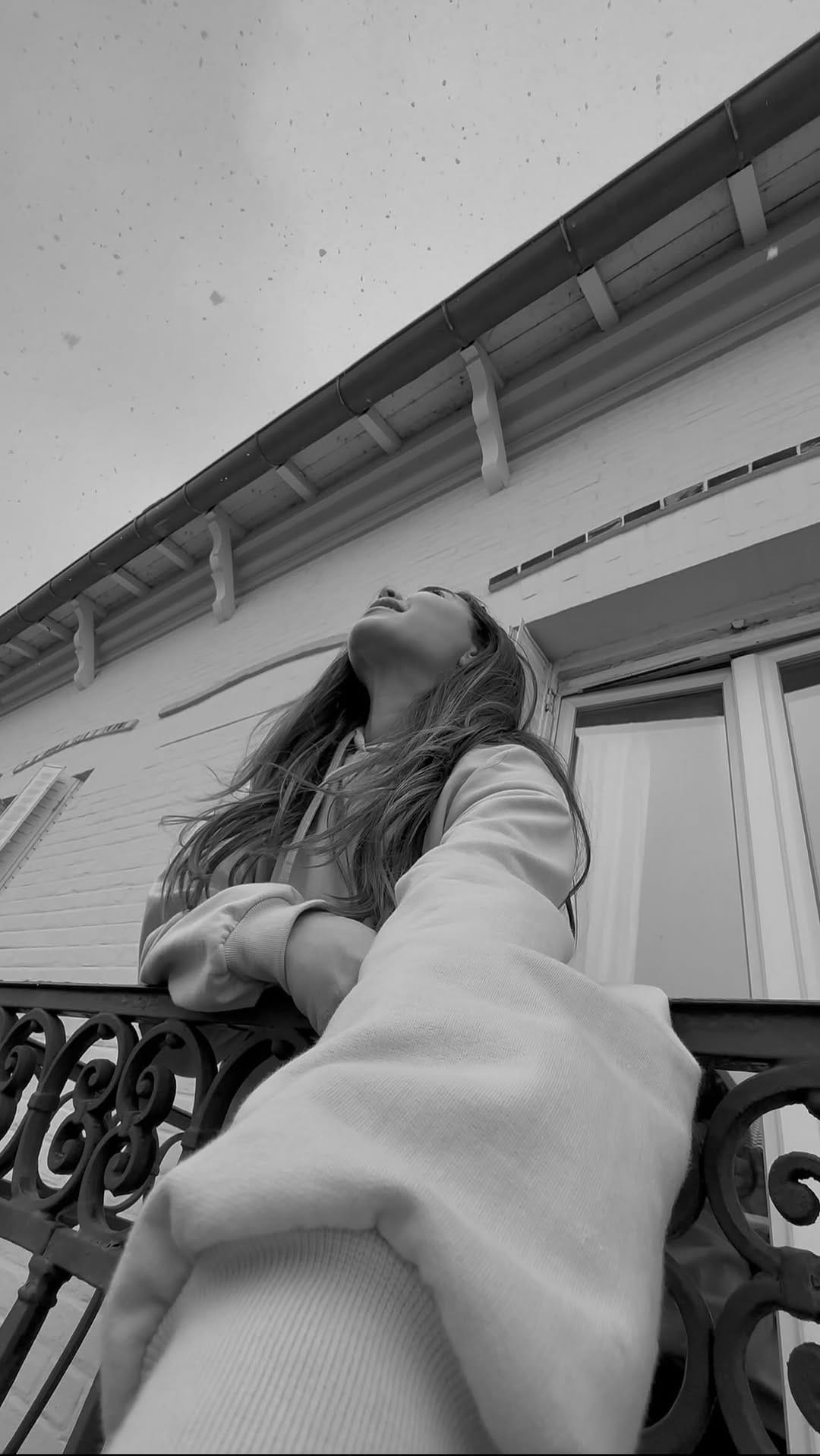 Post 3 by Pink Trip on Instagram (video)