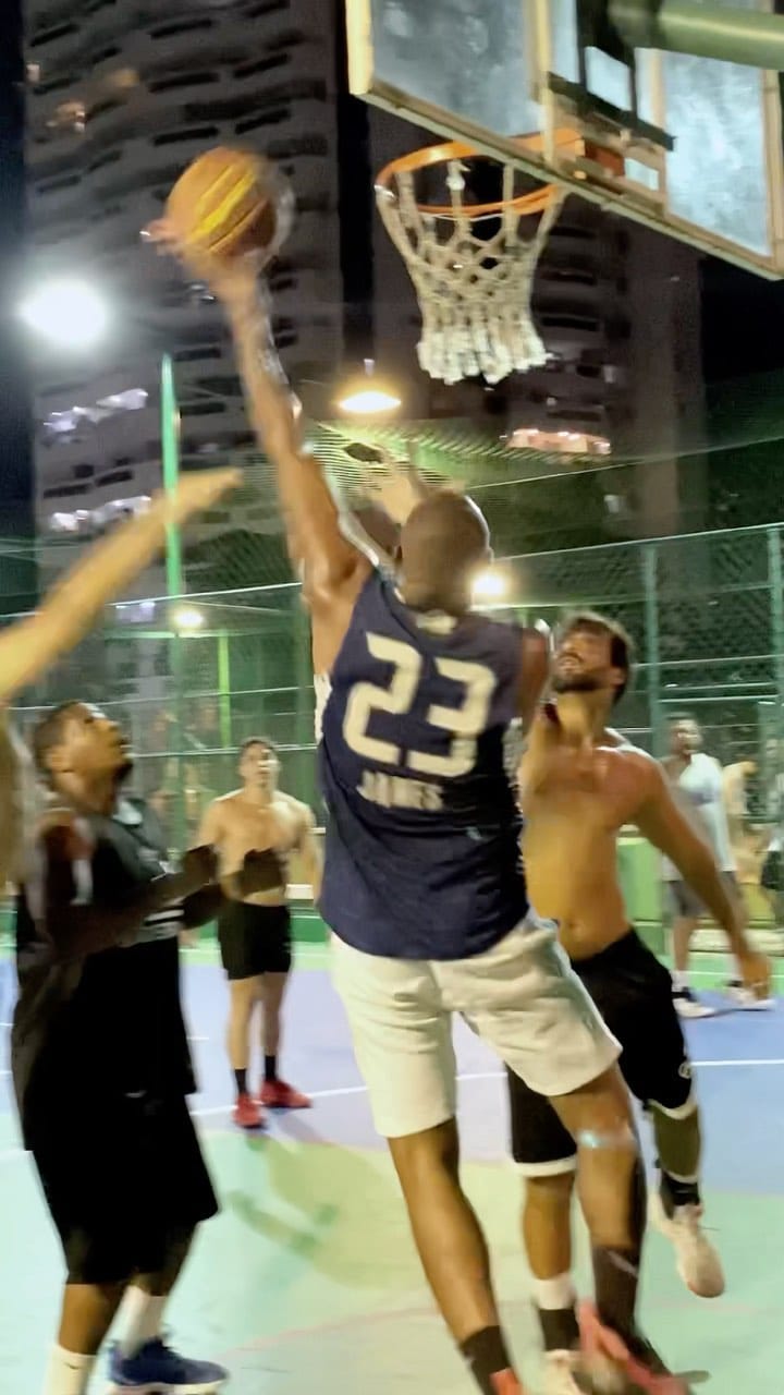 Post 6 by 🏀| Pick 'N' Roll Brand on Instagram (video)