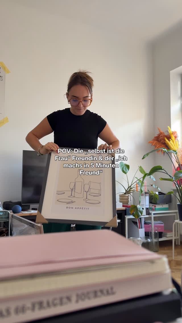 Post 6 by Jelly ☼ on Instagram (video)