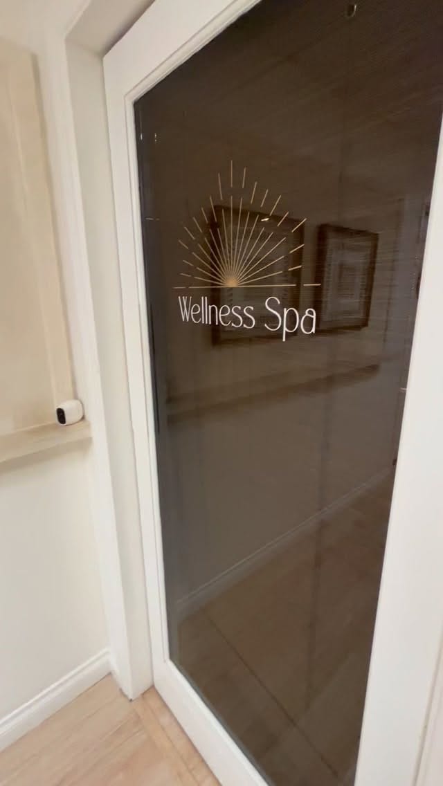 Post 9 by The Brow Spa on Instagram (video)