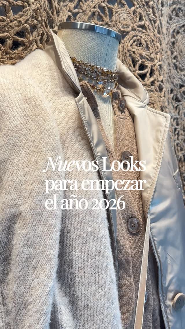 Post 4 by Treze Ropa Barcelona on Instagram (video)