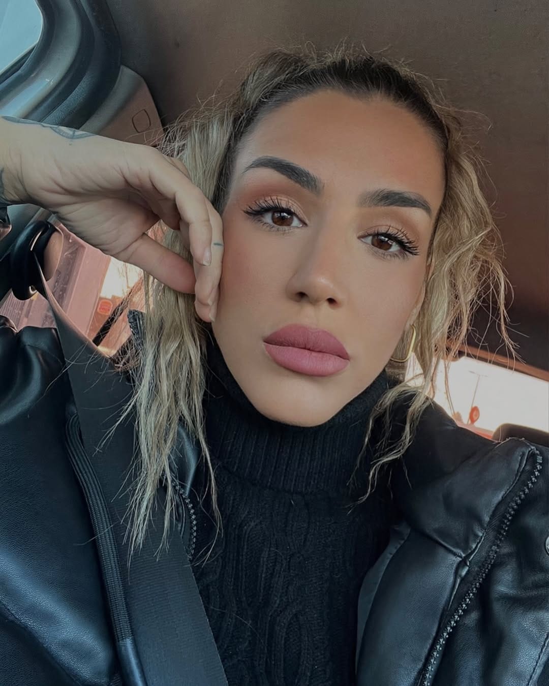 Post 6 by Jenn. 🌼🧡 on Instagram (carousel)