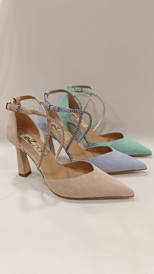 Post 8 by Los tacones de Laura on Instagram (video)