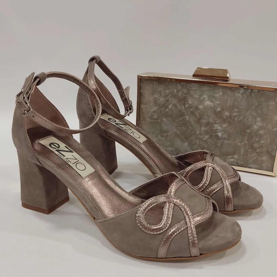 Post 2 by Los tacones de Laura on Instagram (carousel)