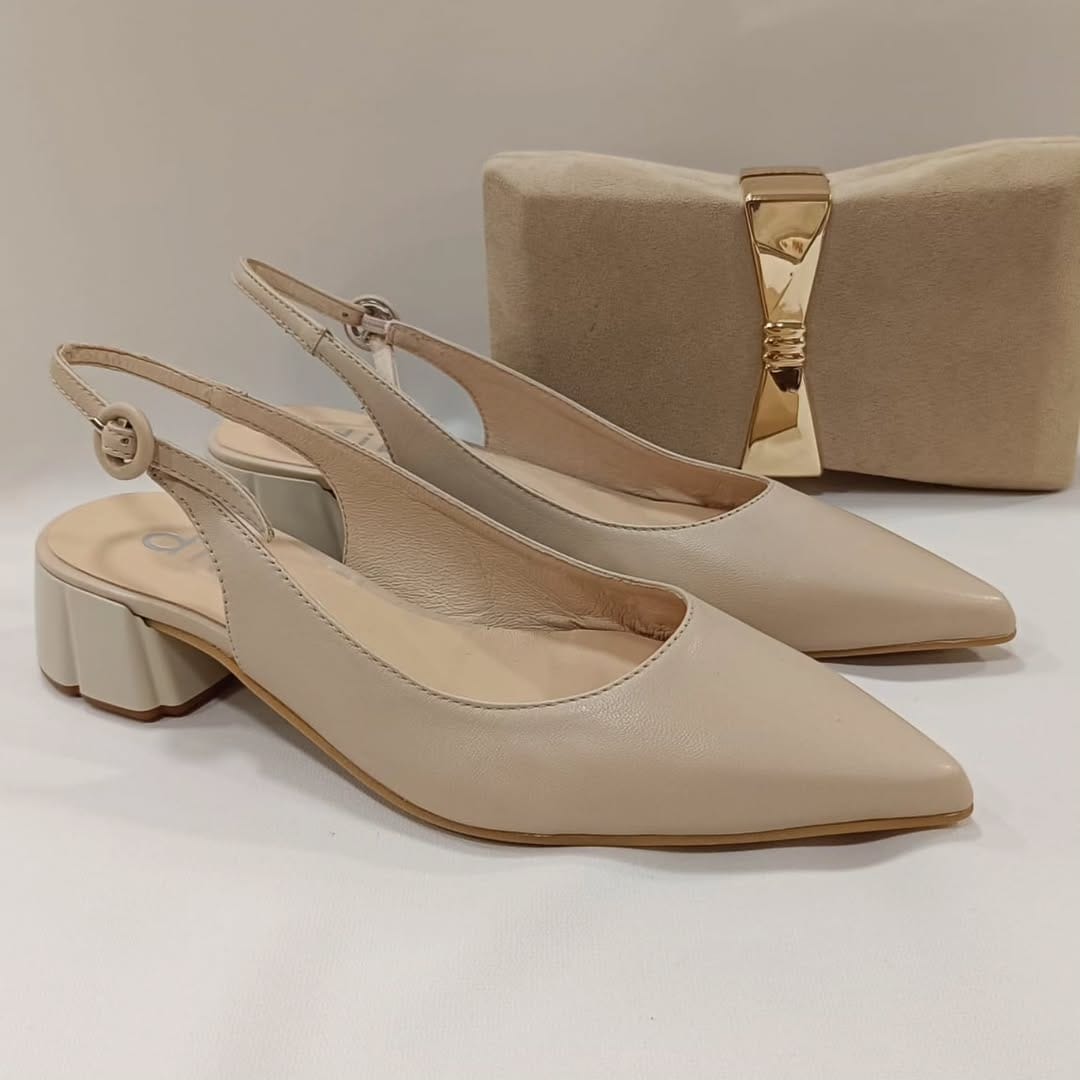 Post 9 by Los tacones de Laura on Instagram (carousel)
