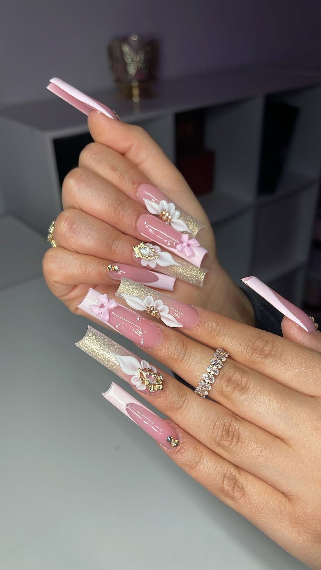 Post 10 by arelly💫 on Instagram (video)
