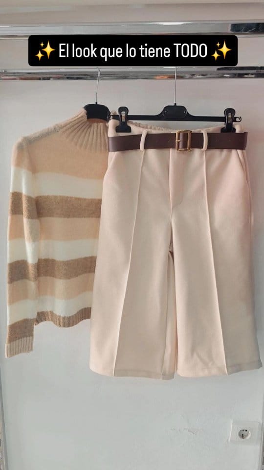 Post 8 by CLOE SHOP on Instagram (video)