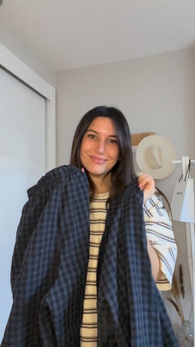 Post 6 by Nahiara on Instagram (video)