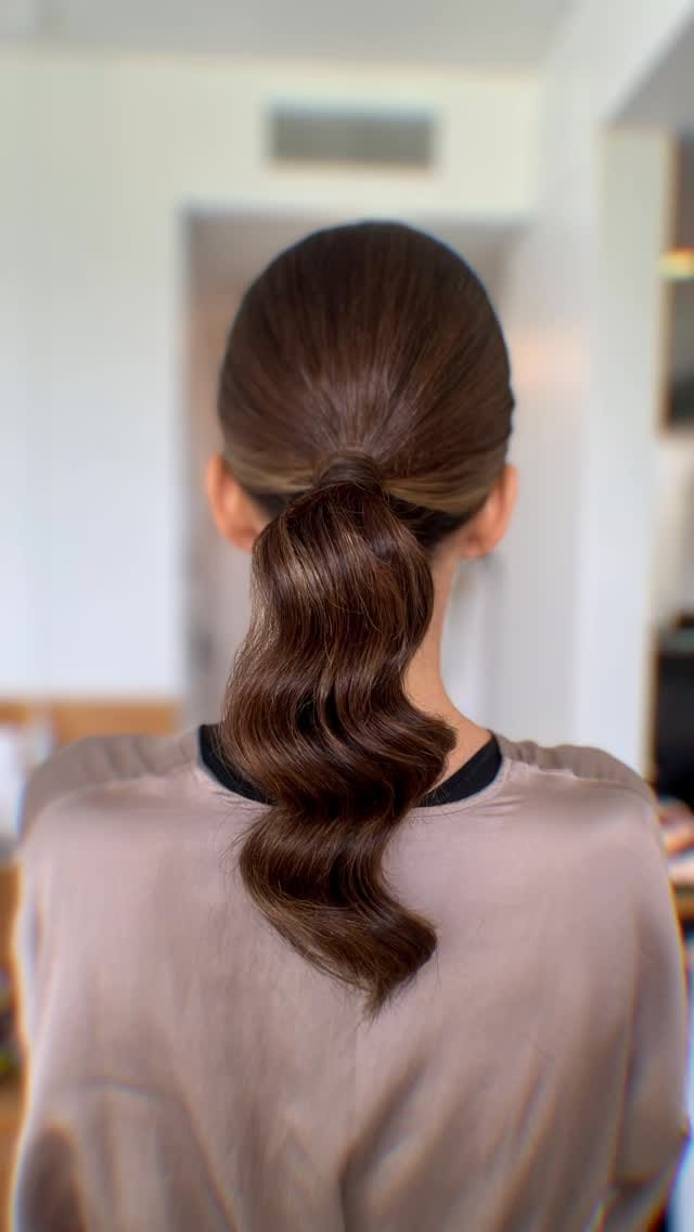 Post 3 by PELUQUERÍA PEL'S on Instagram (video)
