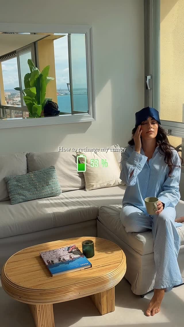 Post 1 by ONISA COTÉ on Instagram (video)