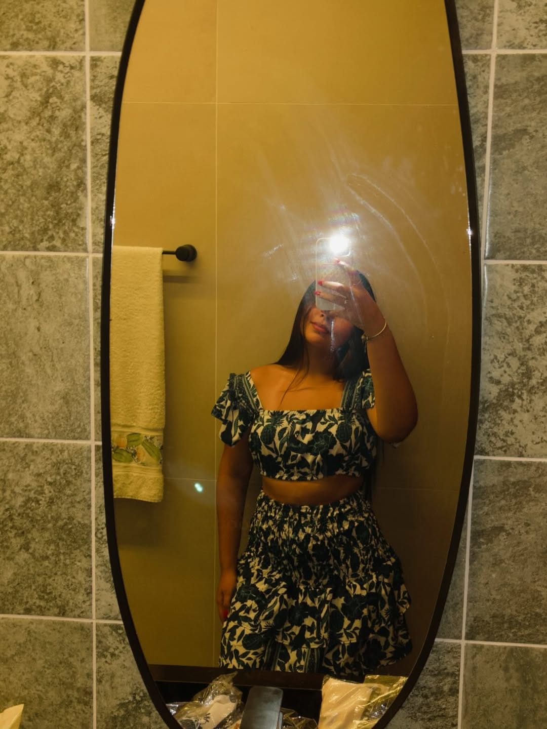 Post 6 by Vitória Almeida🌻 on Instagram (carousel)