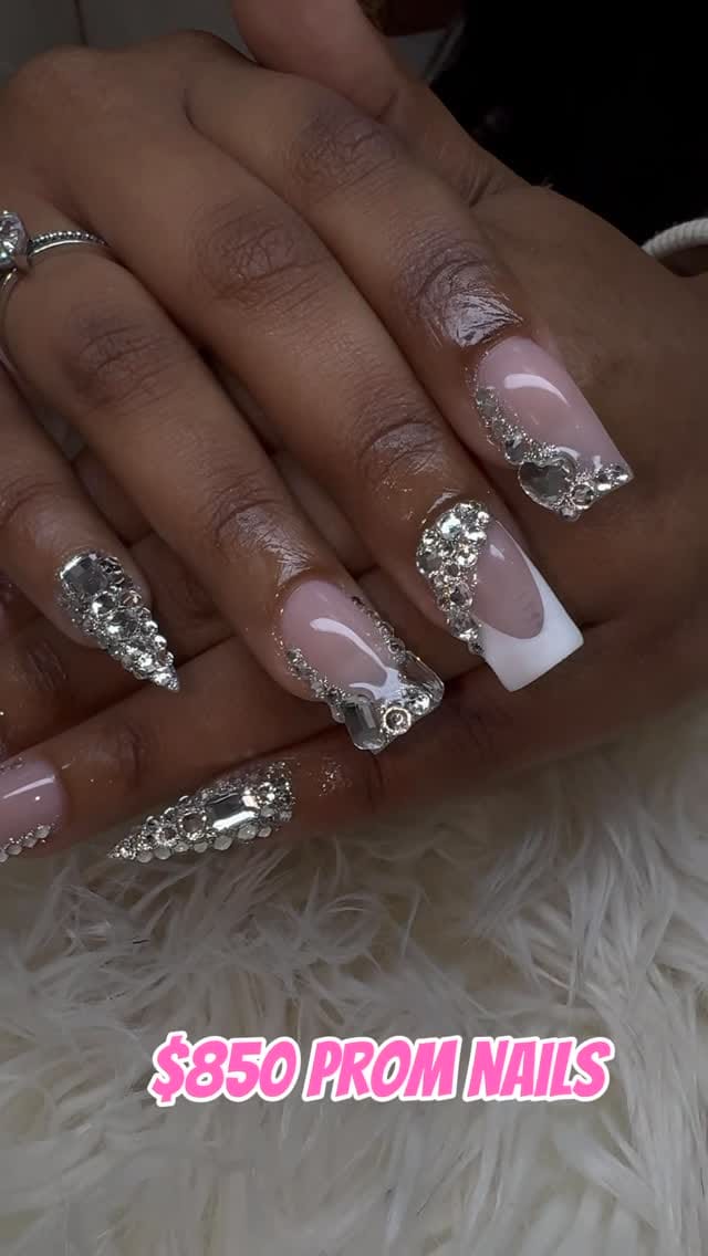 Post 9 by Honey 🐝    🌹LUXURY NAIL SERVICES🌹 on Instagram (video)