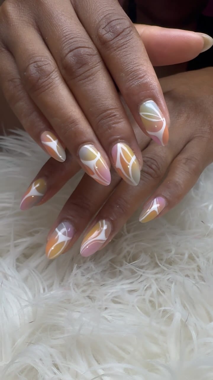Post 10 by Honey 🐝    🌹LUXURY NAIL SERVICES🌹 on Instagram (video)