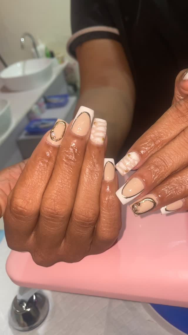 Post 5 by ThePedi PalacePlus on Instagram (video)