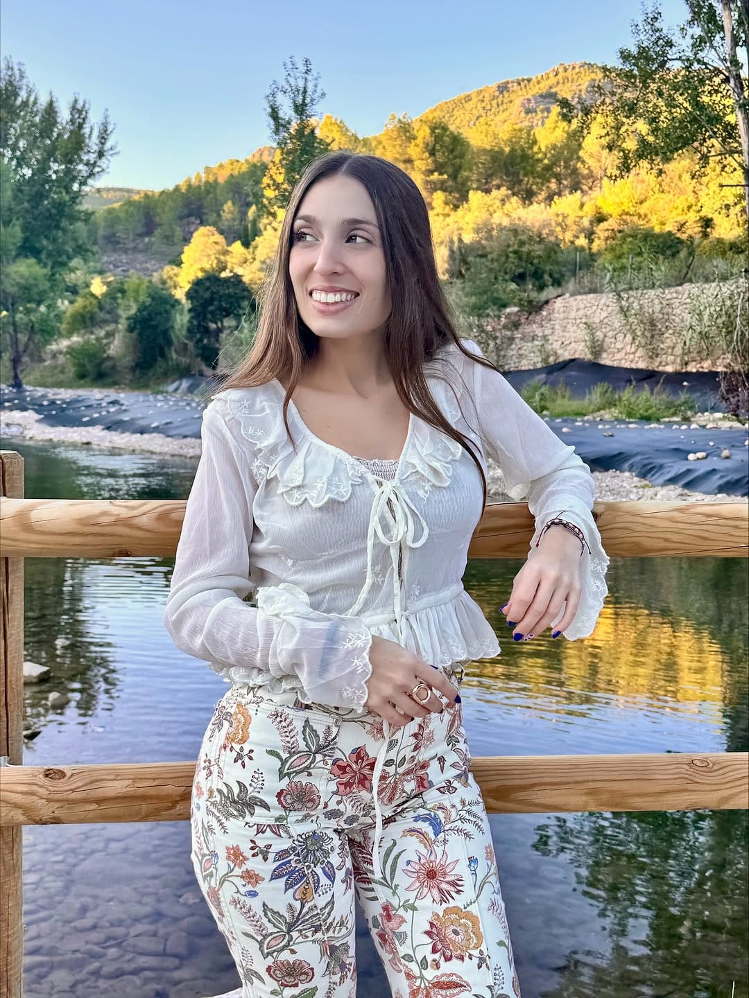 Post 8 by Bea Rubio on Instagram (carousel)