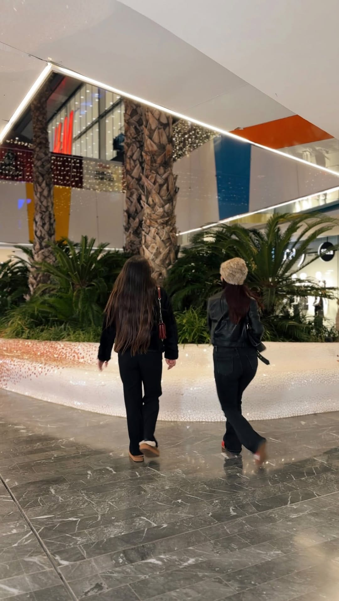 Post 3 by Westfield Glòries on Instagram (video)