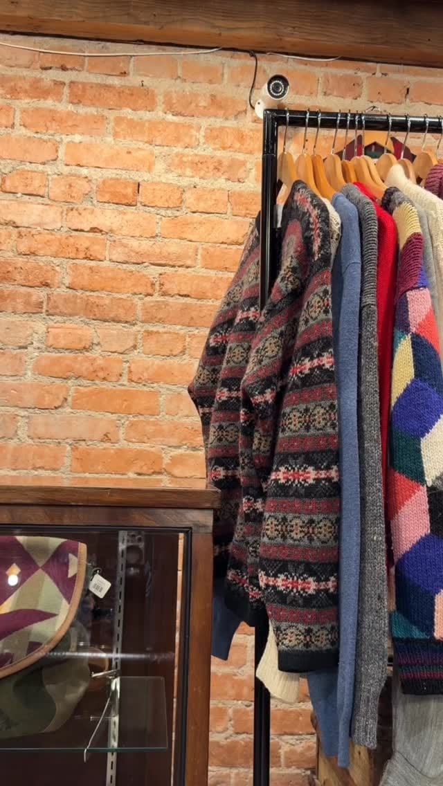 Post 6 by goodbyefolk | Vintage Boutique on Instagram (video)