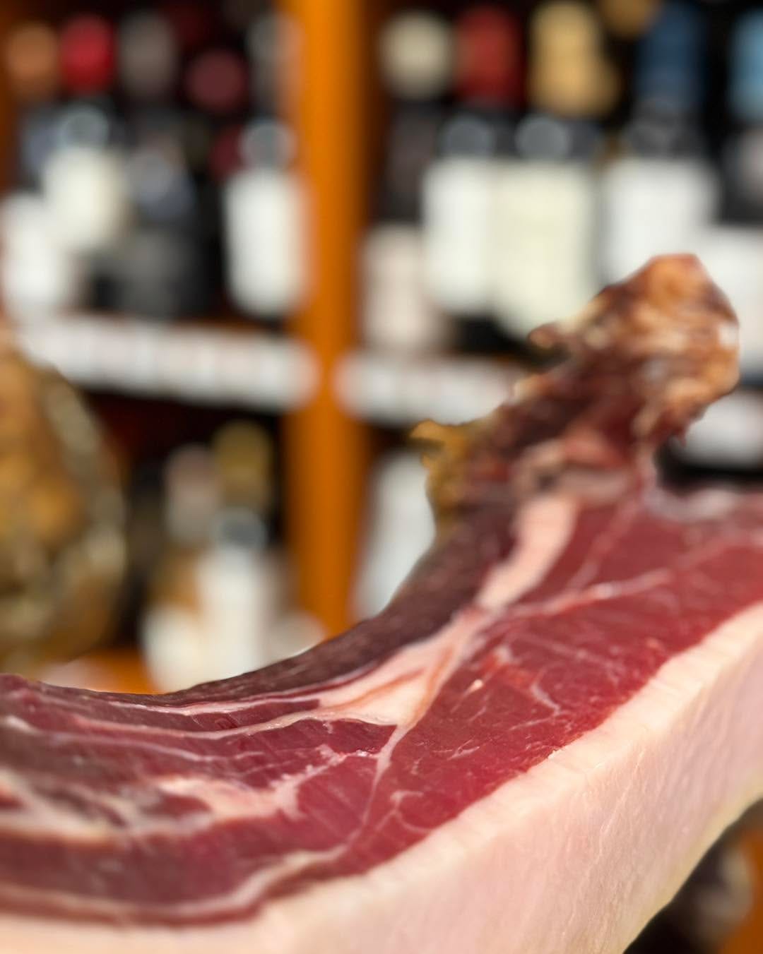 Post 10 by Juncal Alimentación on Instagram (image)