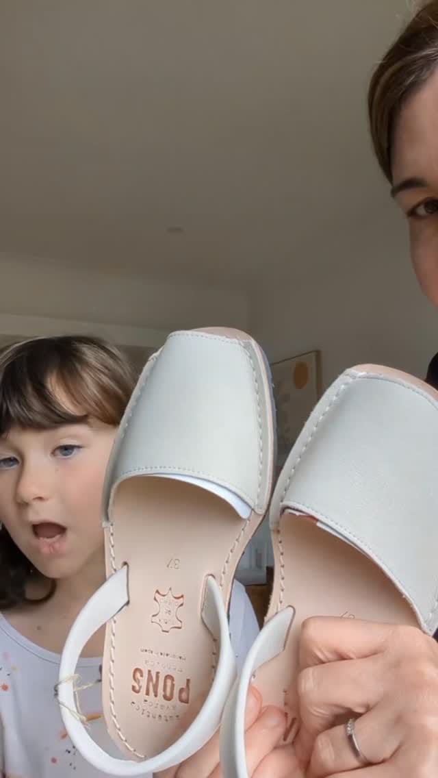Post 2 by Menorca Sandals (Australia) on Instagram (video)