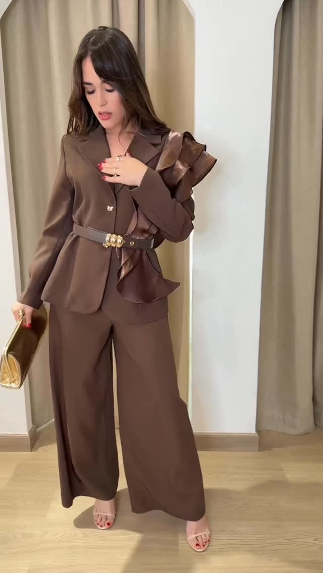 Post 3 by Liza Blanco Boutique ✨💞 on Instagram (video)