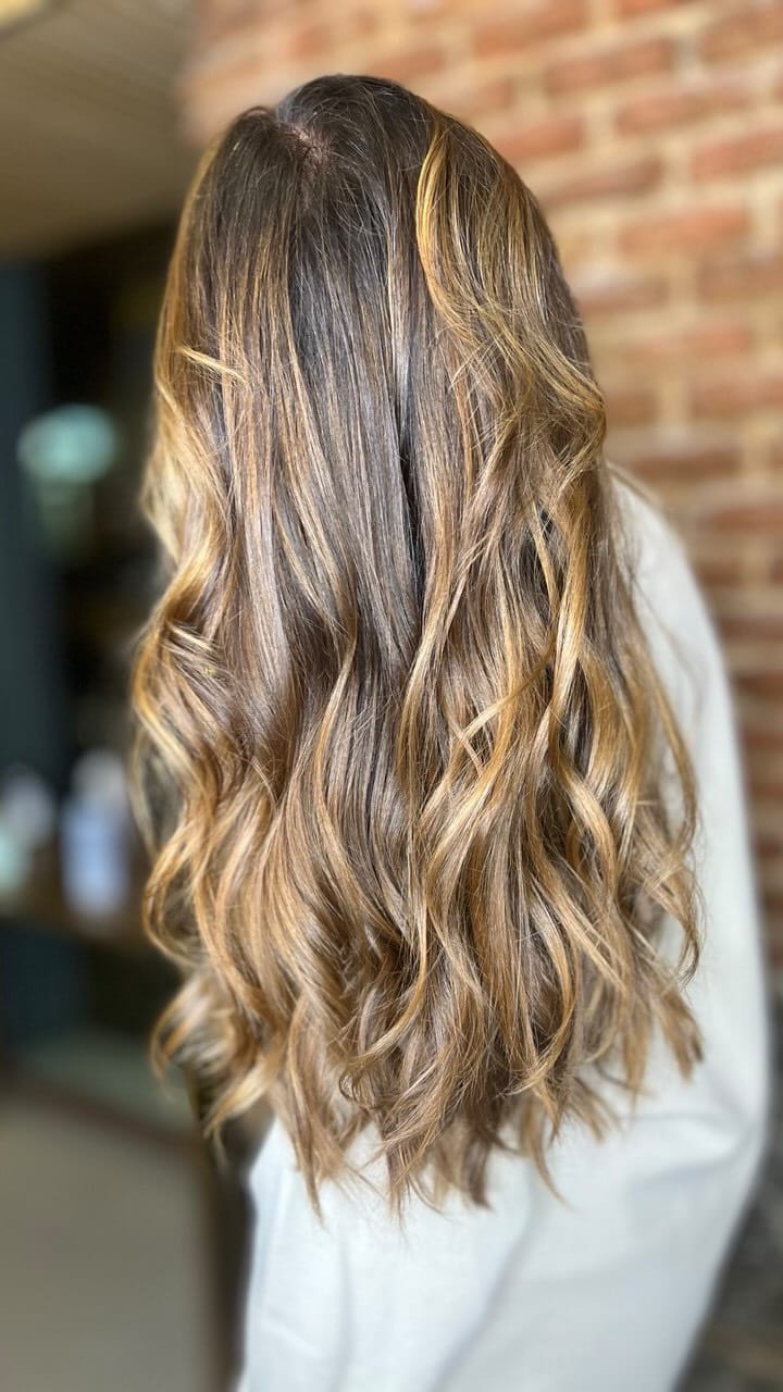 Post 4 by MADRID ✨RUBIOS✨BALAYAGE on Instagram (video)