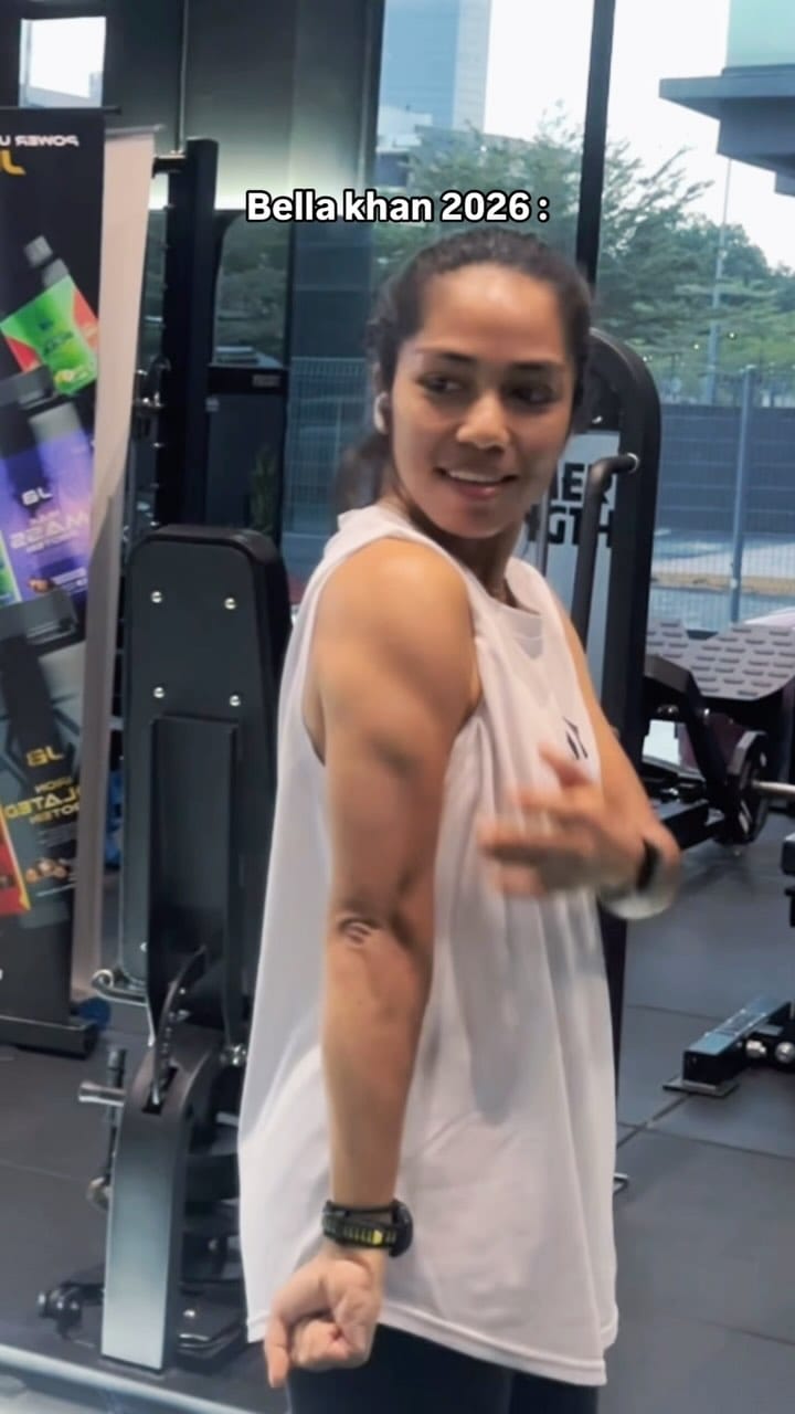 Post 1 by Bella Khann on Instagram (video)