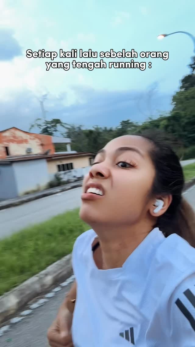 Post 9 by Bella Khann on Instagram (video)