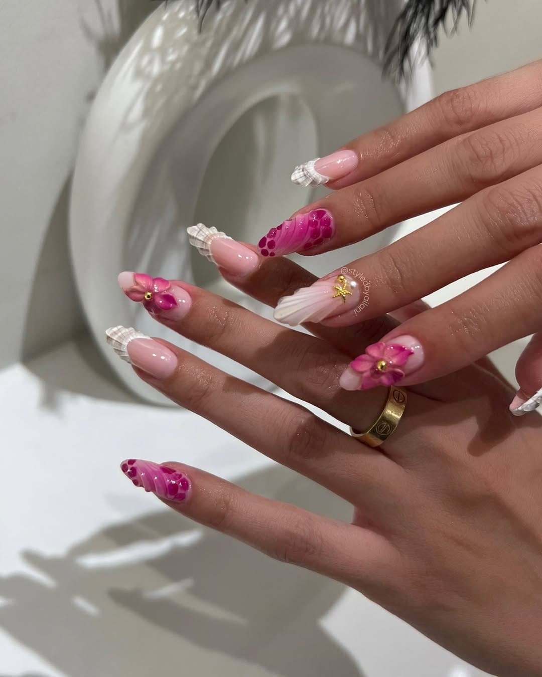 Post 10 by 𝑴𝒚𝒂 𝐴𝑖𝑙𝑎𝑛𝑖 on Instagram (image)