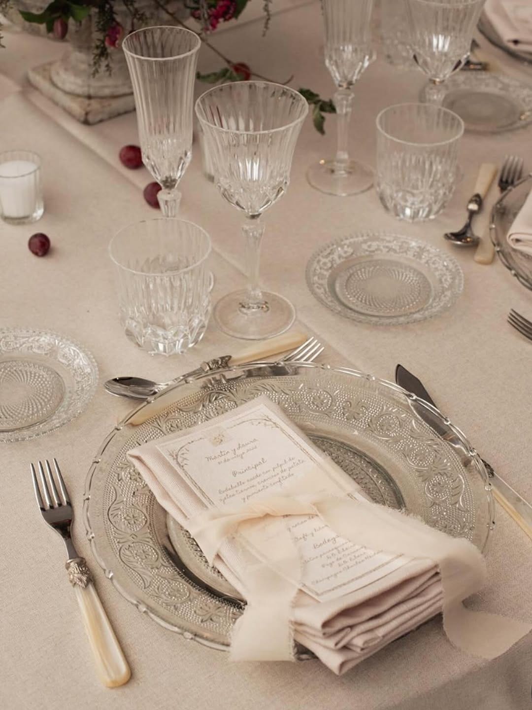 Post 5 by Petite Mafalda|Wedding Planner on Instagram (image)