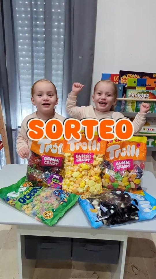 Post 1 by Lola y Elena  |  Susana    DiariodeCrohn on Instagram (video)