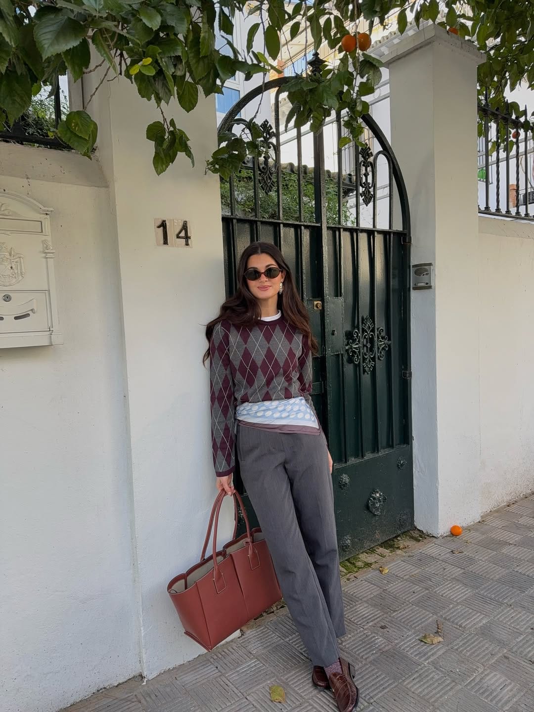 Post 1 by Lola del Villar Castro on Instagram (carousel)